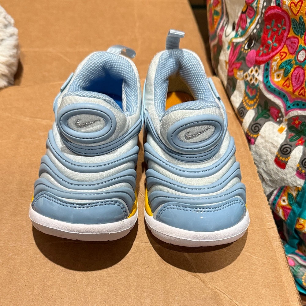 Nike Kids Light Blue and Yellow Sneakers